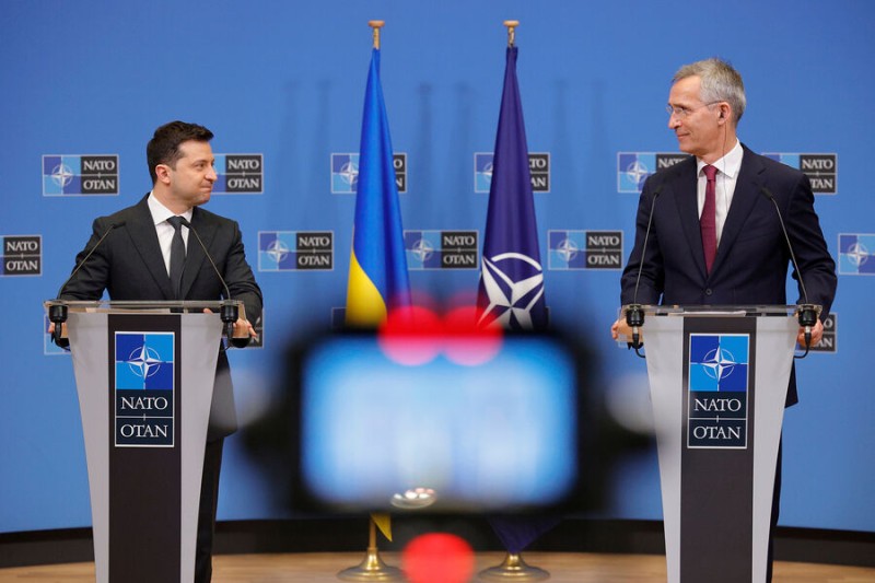 

Зеленский заявил о&nbsp;невыполнении НАТО соглашений с&nbsp;Украиной

