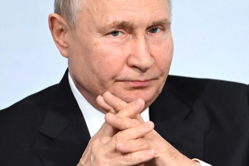 

Путин назвал недопустимым, когда люди сидят годами под&nbsp;следствием

