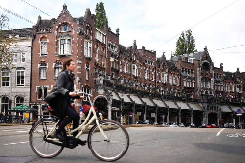 

Власти Амстердама хотят запретить строительство новых отелей

