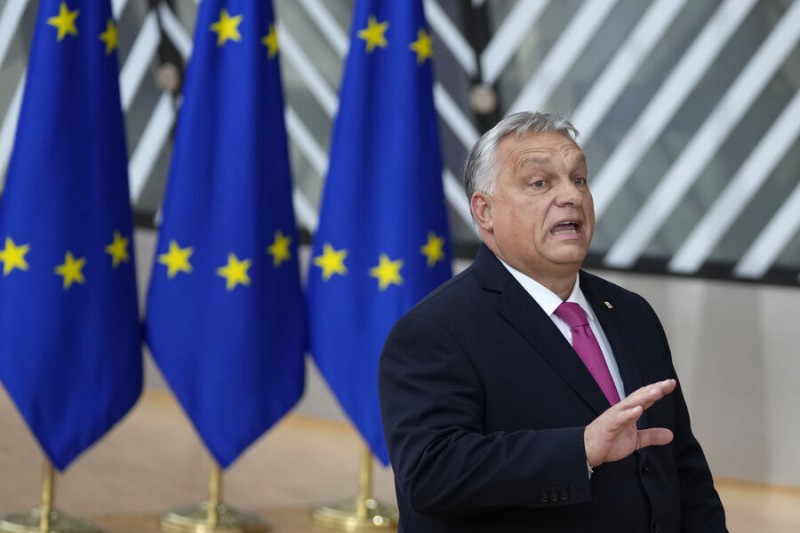 

Орбан заявил, что Венгрия не вмешается в&nbsp;конфликт на&nbsp;Украине

