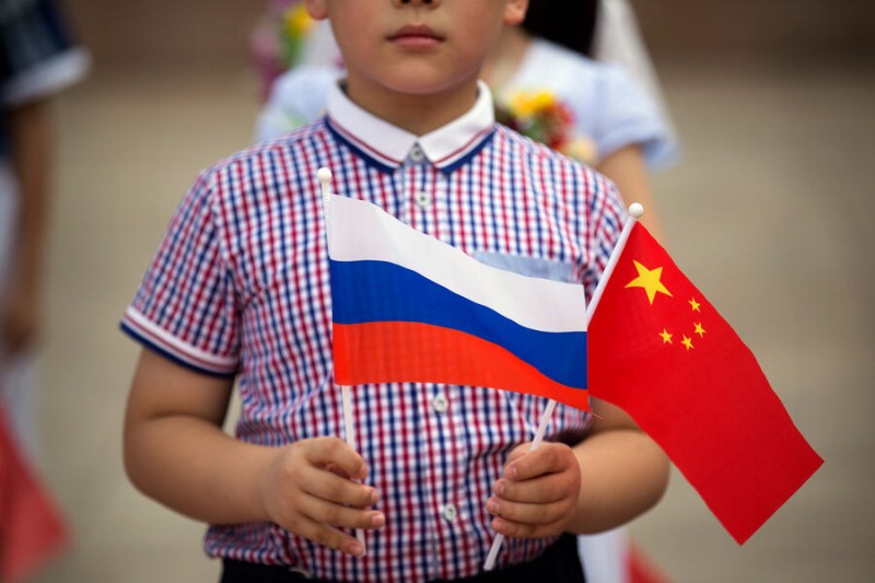 

В&nbsp;КНР прокомментировали критику США российско-китайских отношений

