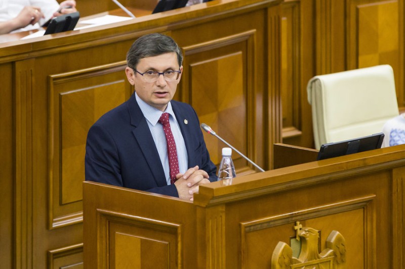 

Спикер парламента Молдавии предложил гражданам страны называться румынами ради ЕС


