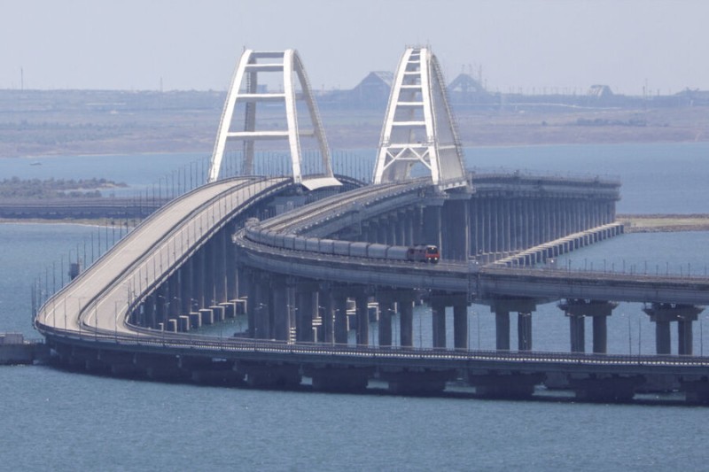 

Посол Литвы намекнул на&nbsp;готовящийся удар по&nbsp;Крымскому мосту

