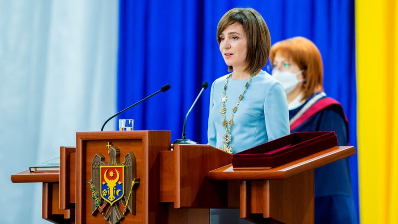 

Молдавский оппозиционер назвал Майю Санду «беспринципной дурой»

