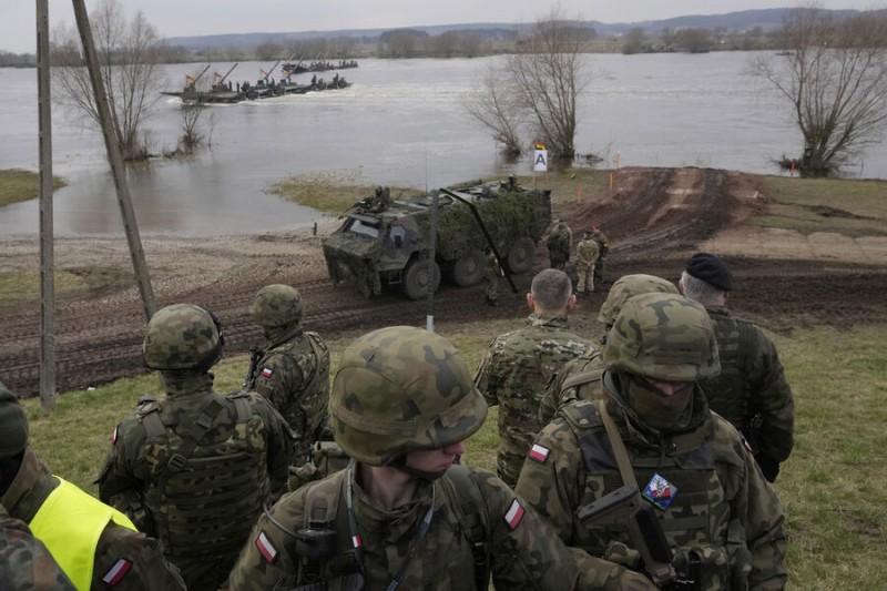 

НАТО провело учения по&nbsp;защите Латвии


