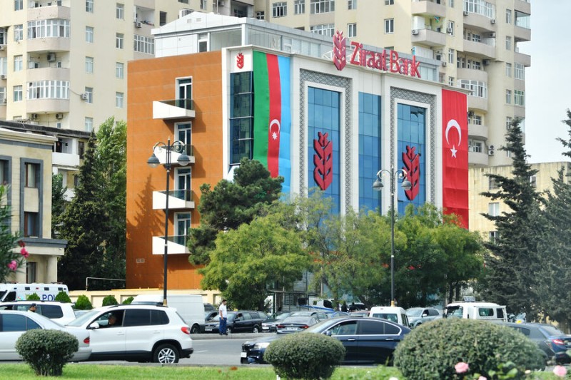 

Крупный турецкий банк заявил об отсутствии запрета на&nbsp;открытие счетов россиянам

