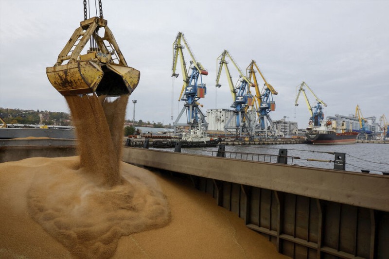 

МИД РФ: ЕС удерживает около&nbsp;100 тысяч тонн удобрений из&nbsp;России

